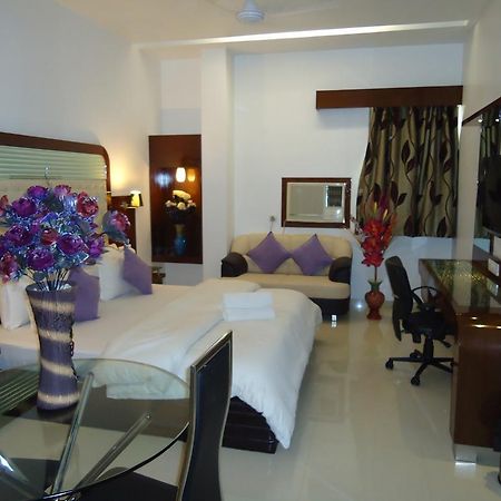 Hotel Sun Plaza Ankleshwar Bagian luar foto